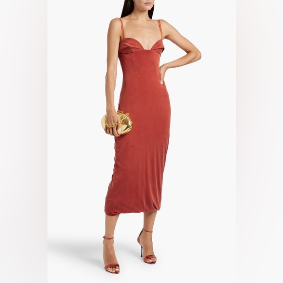 JACQUEMUS - Praia washed cupro midi dress in brick - Picture 2 of 8
